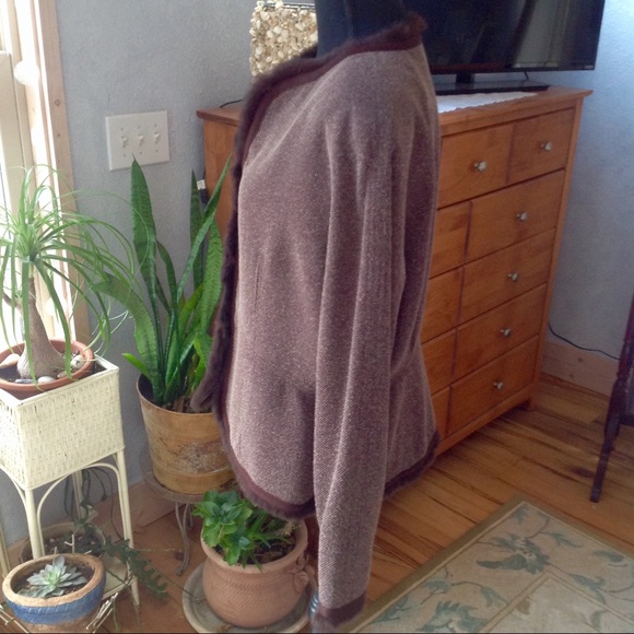 Jacket - Picture 2 of 8